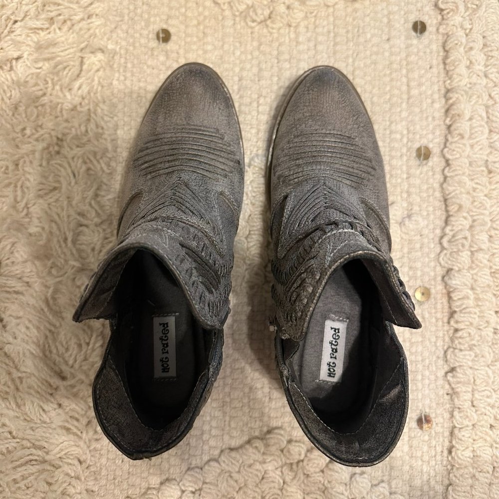 Not Rated Booties. Women's 8